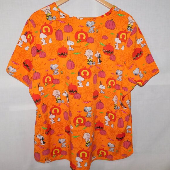 Peanuts Charlie Brown Snoopy Woodstock Orange Halloween Women 2XL Scrub Top - Picture 8 of 9